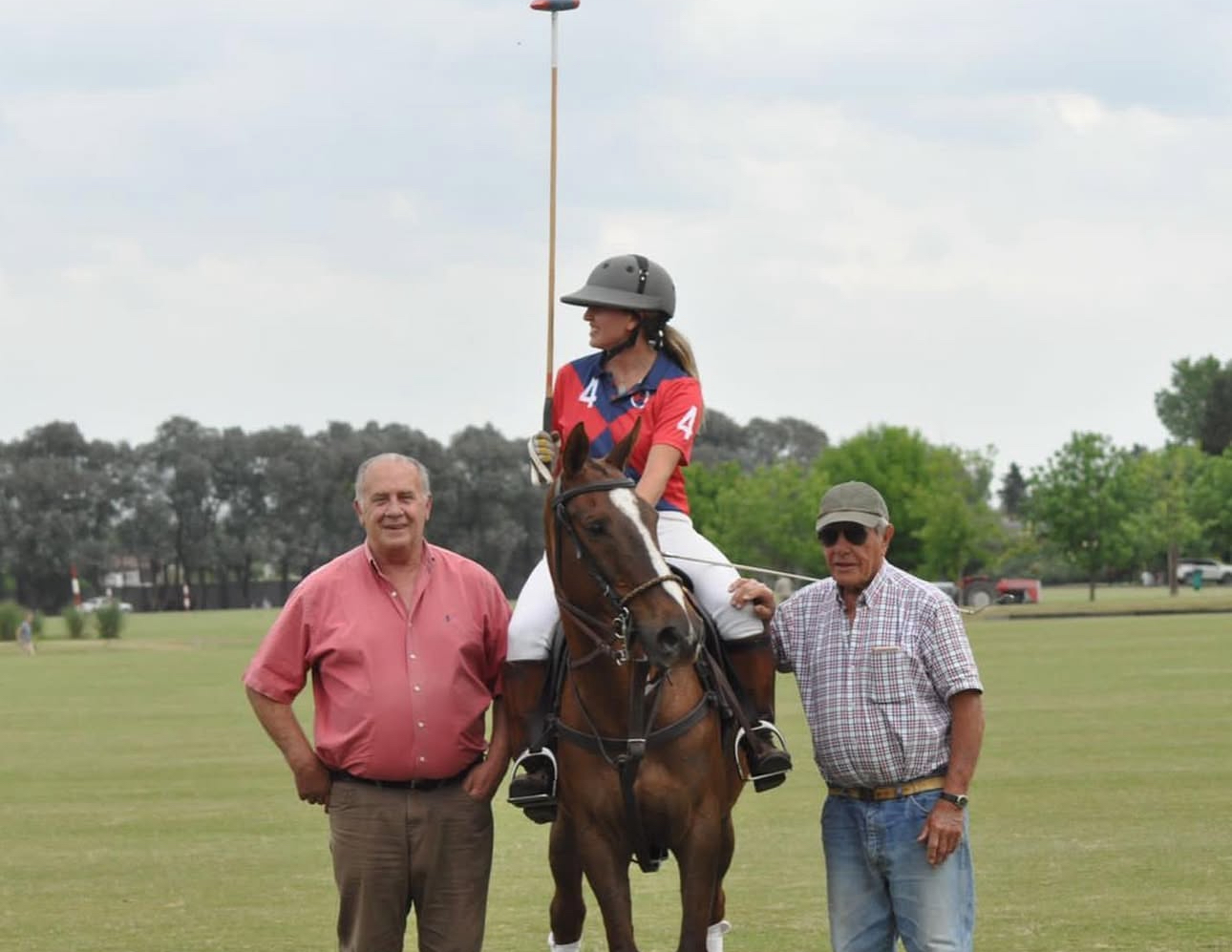 Nieta de un grande del polo, Luna Dorignac creció entre caballos, historias y valores que hoy se reflejan en su marca.