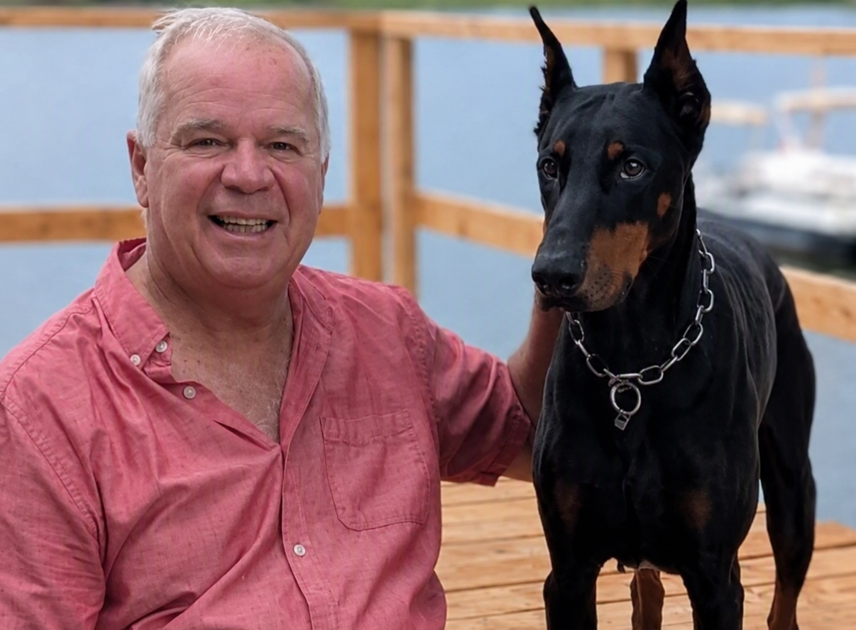 La lealtad que venció al miedo: el perro que desafió a una osa para salvar a su mejor amigo